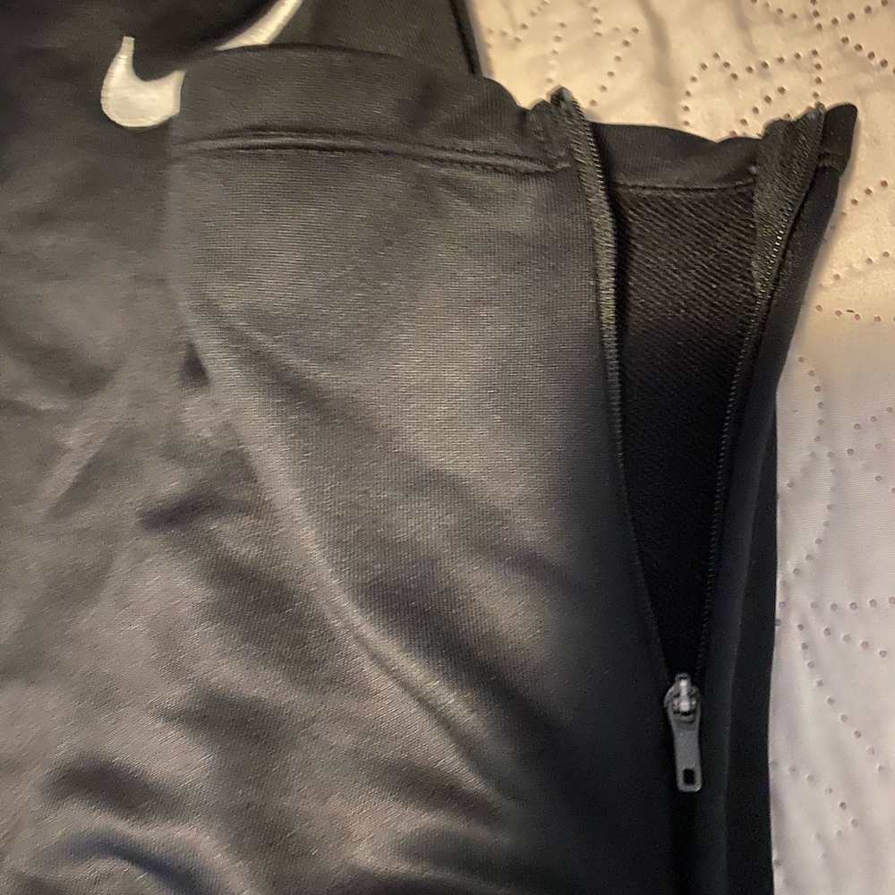Sweats - Picture 2 of 3